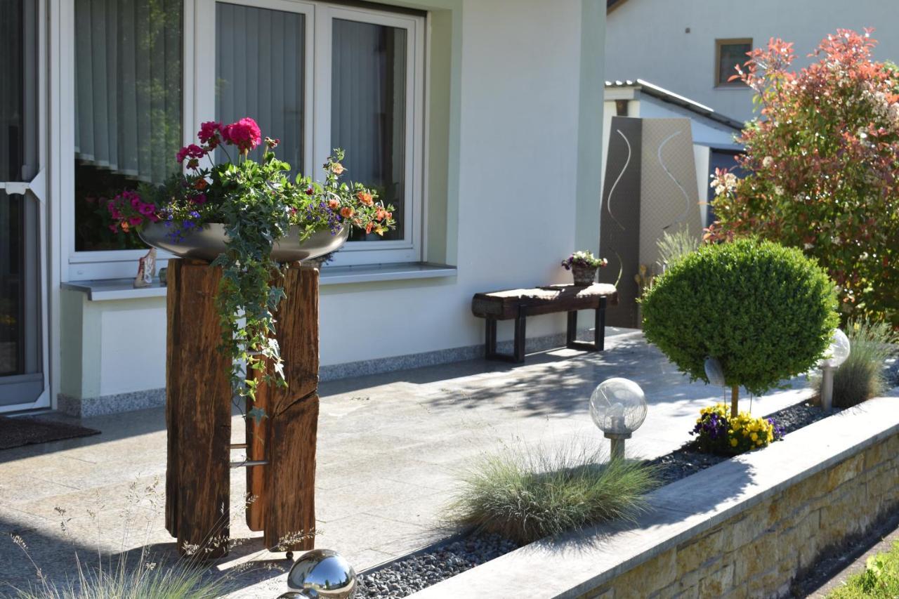 Gaestehaus Lehr Kinding Exterior foto